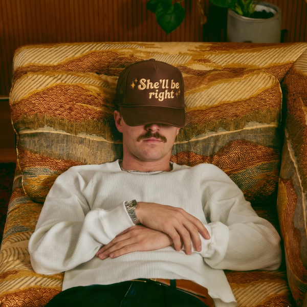 'She'll Be Right' Trucker Cap - Brown